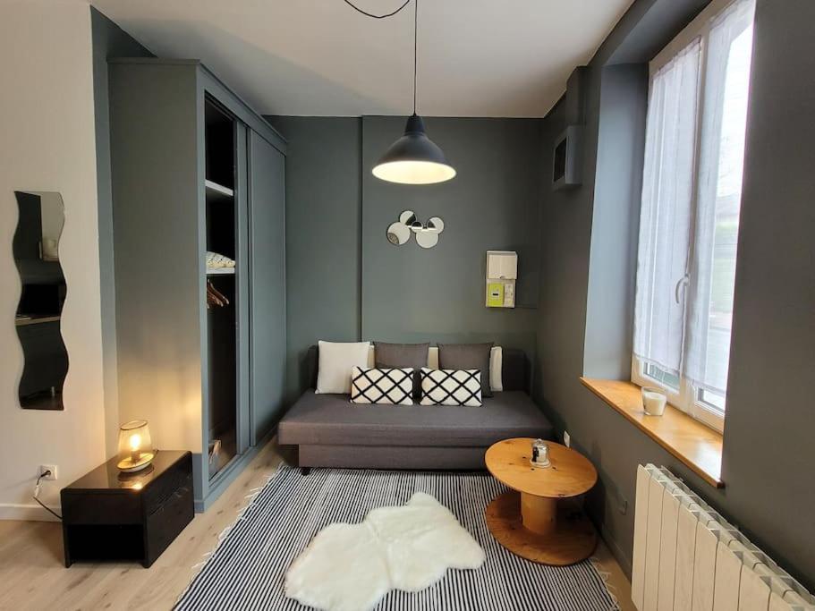 Studio Prive Centre Saint Louis Montargis Extérieur photo