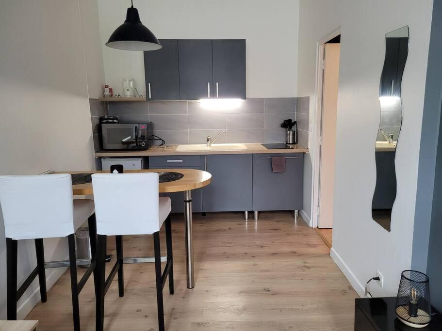 Studio Prive Centre Saint Louis Montargis Extérieur photo